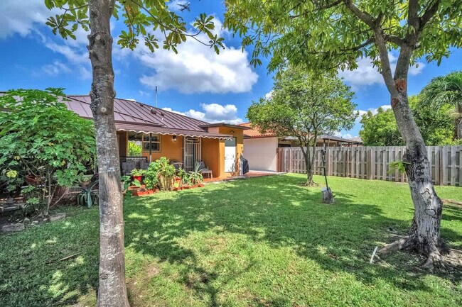 Building Photo - 909 NW 135th Ct