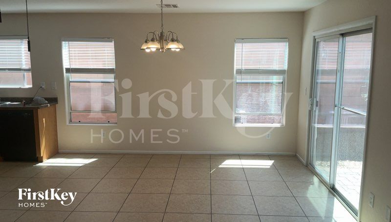 Building Photo - 617 Brinkburn Point Ave