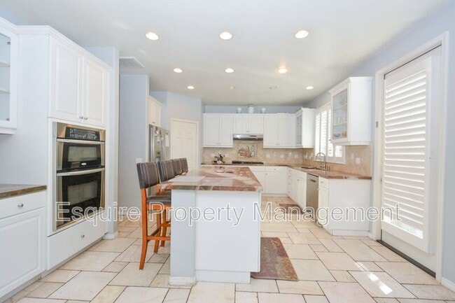 Building Photo - 3750 Golden Pond Dr