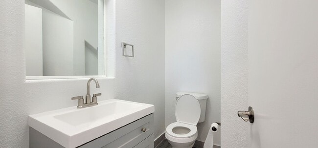 Building Photo - 73 Sea Holly Way