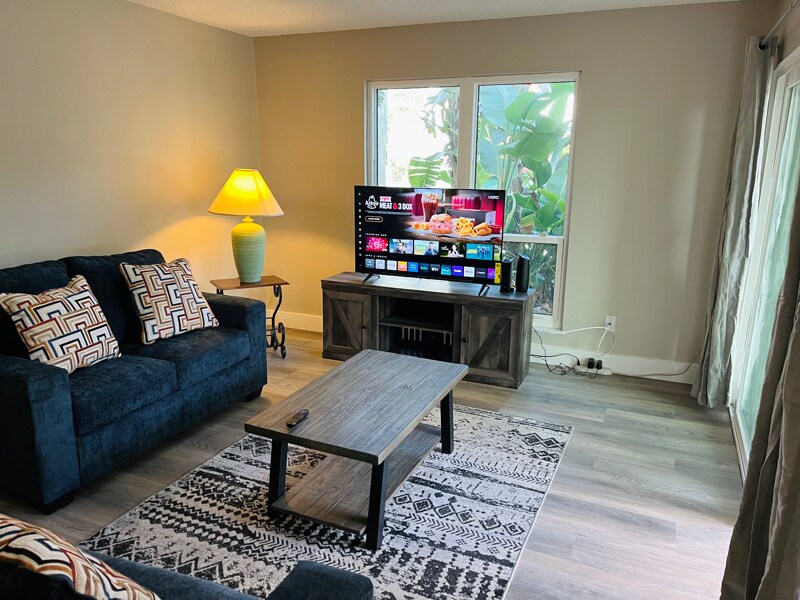 Building Photo - 649 Windrush Bay Dr