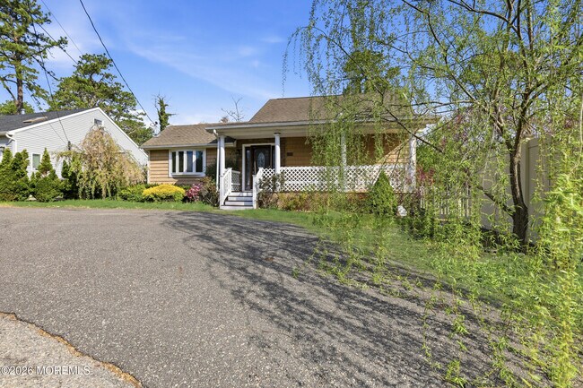 Building Photo - 1425 Amsterdam Ave