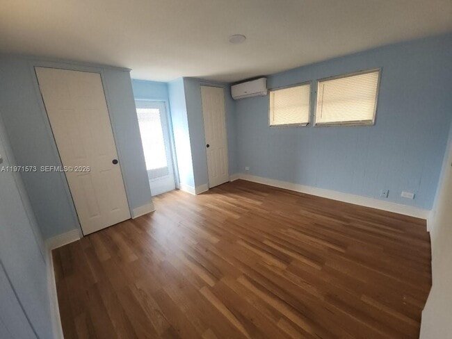 Building Photo - 9165 Highpoint Dr