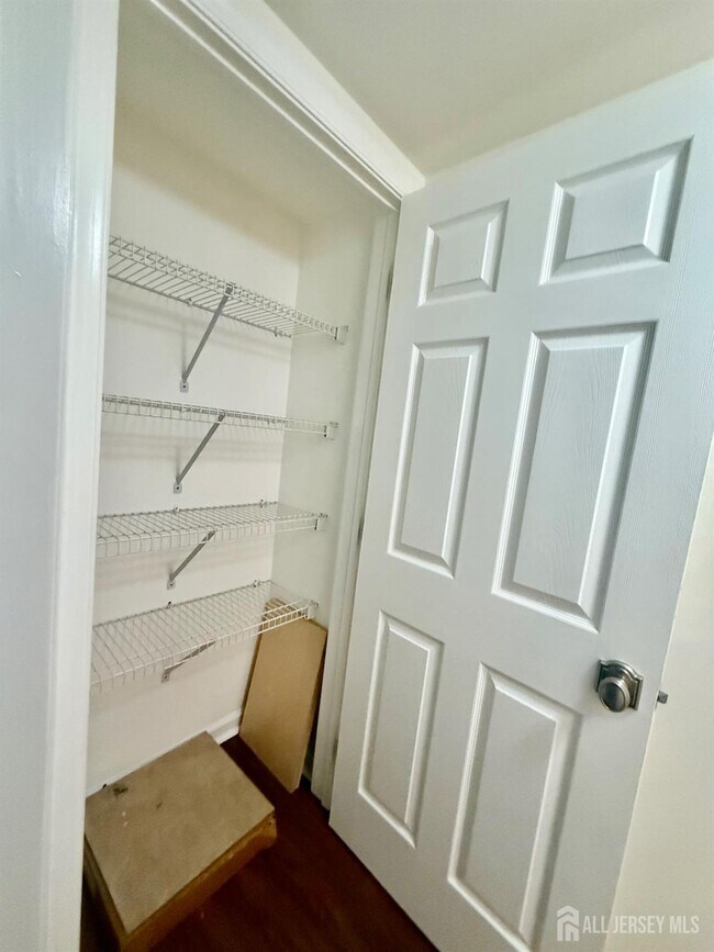 Building Photo - 1201 Plymouth Rd