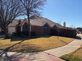 Building Photo - 4000 Double Oak Dr