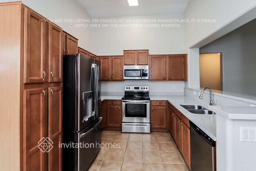 Building Photo - 11538 W Palo Verde Ave