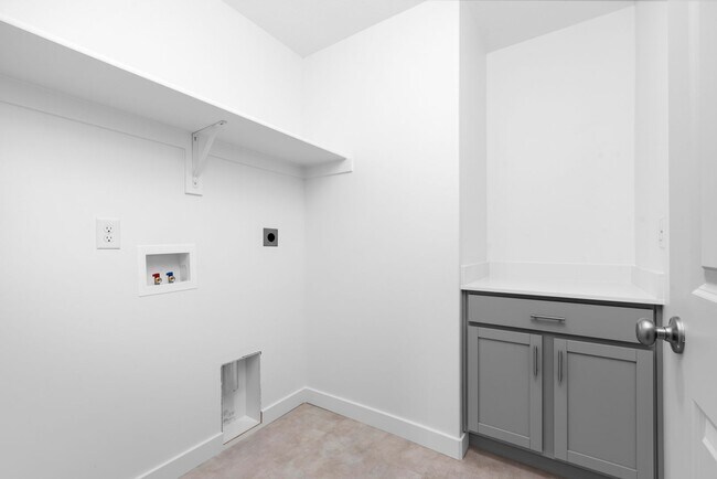 Building Photo - 1594 E 6755 N