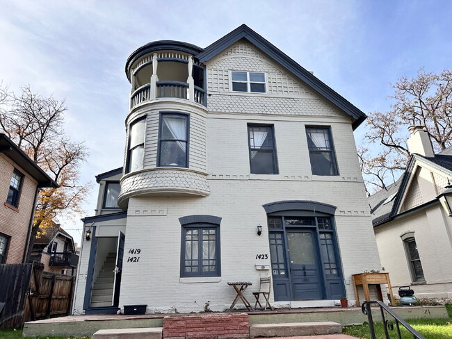 Primary Photo - ~$1,000 OFF ONE MONTH'S RENT~ Gorgeous top-floor unit in a beautiful historic home right in the h...