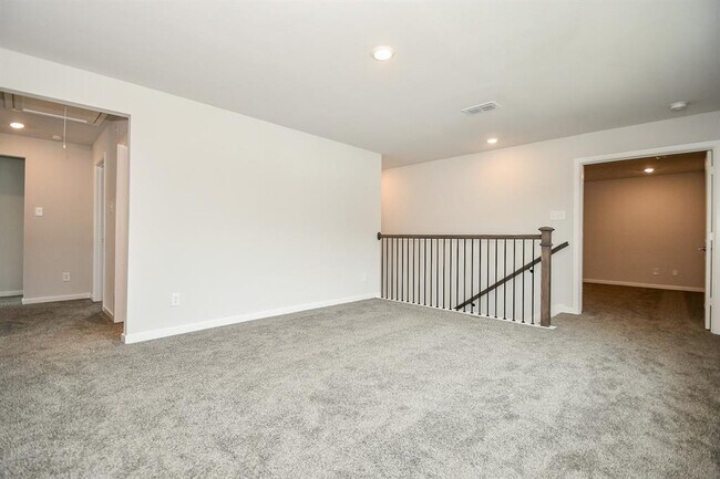 Building Photo - 21835 Erskine Peaks Pl