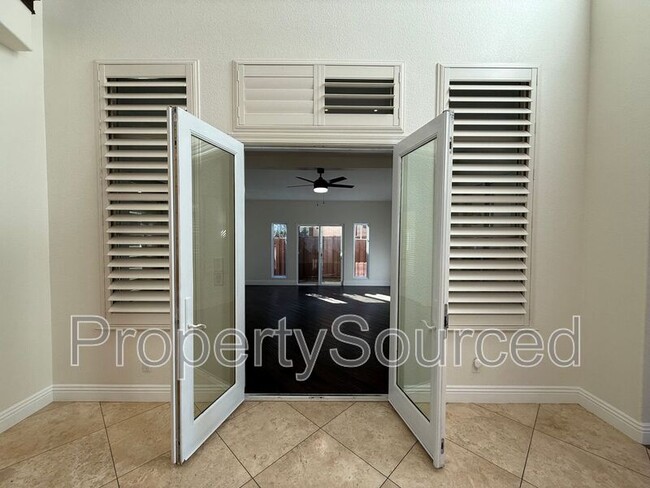 Building Photo - 4060 Chiavari Way