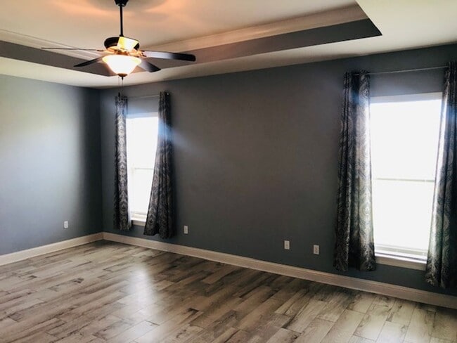 Building Photo - $250 OFF MOVE IN SPECIAL-TURTLE CREEK-GATED-BENTON-BEAUTIFUL HOME-NEAR CYPRESS BLACK BAYOU