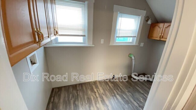 Building Photo - 118 Martz Ave