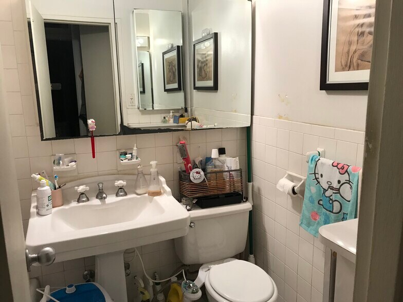 Building Photo - 520 E 81st St