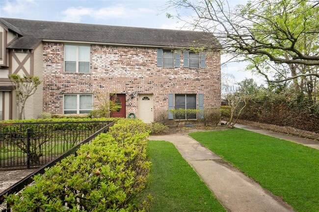 Building Photo - 14711 Barryknoll Ln