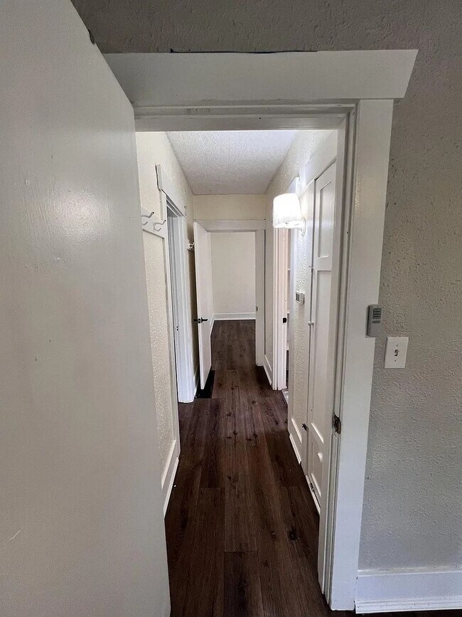 Building Photo - Beautifully Imperfect Character Craftsman Home! Eastside Olympia Home