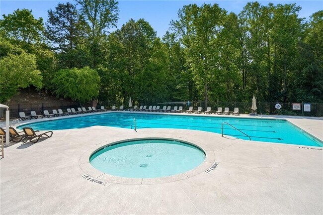 Building Photo - 4465 Park Brooke Trace