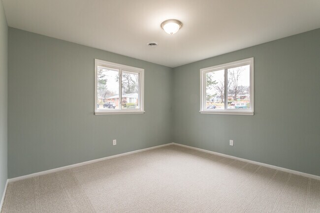 Building Photo - 805 Fitzgerald Dr