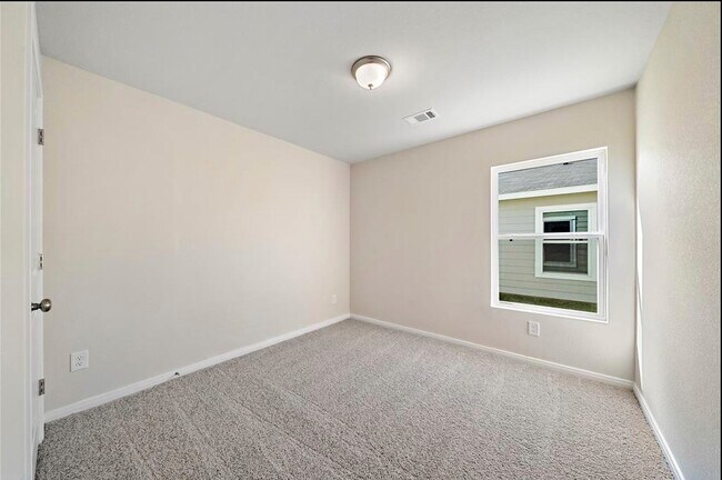 Building Photo - 149 Ivy St