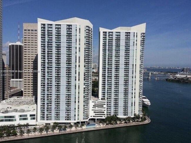 Building Photo - 325 S Biscayne Blvd