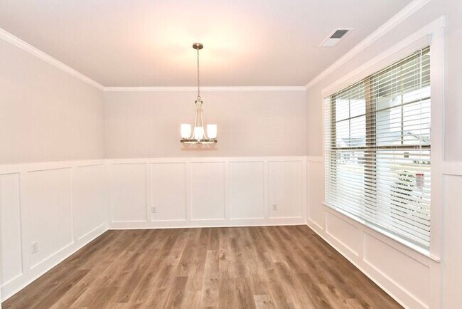 Building Photo - 229 Hellen Vly Dr