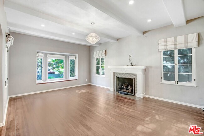 Building Photo - 11553 Otsego St