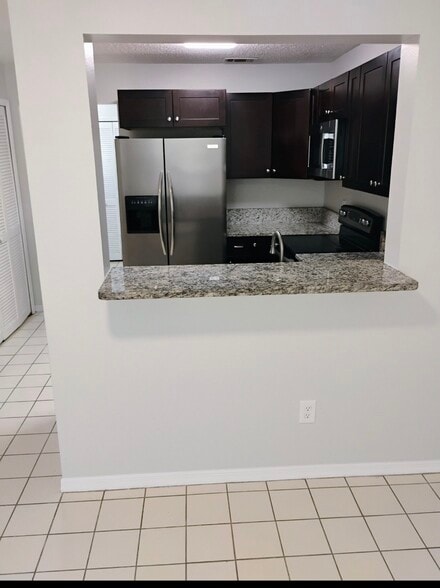 Building Photo - 3723 South Lake Orlando Pky