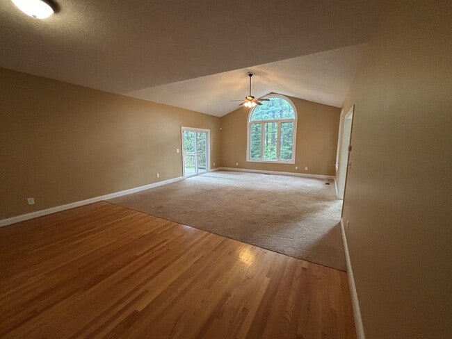 Building Photo - 285 Merion Cir