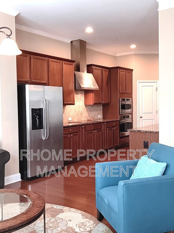 Building Photo - 1145 Parktown Dr SW