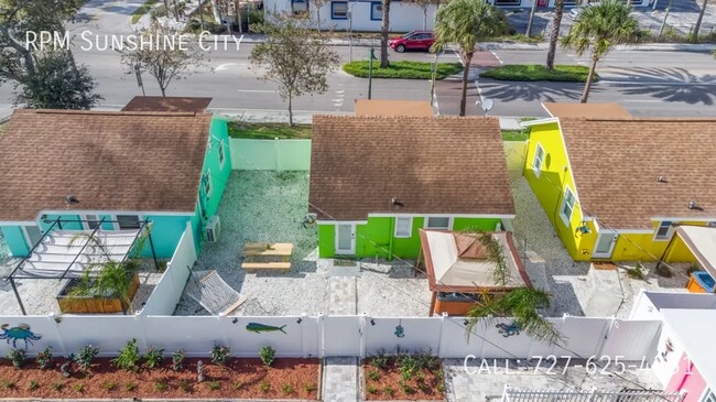Building Photo - 1500 Clearwater Largo Rd