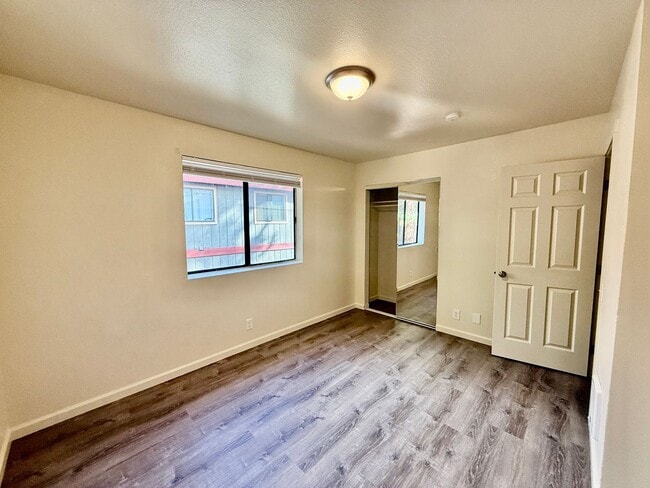 Building Photo - Lupin Apartments