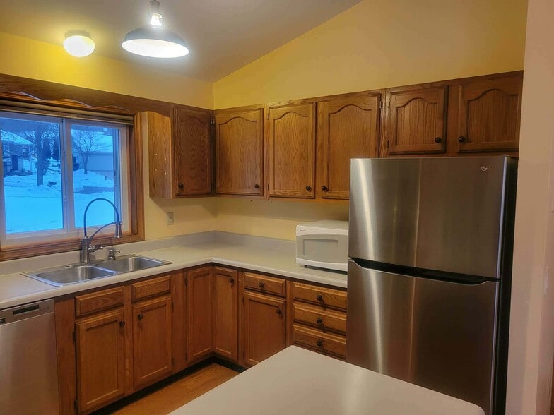 Building Photo - 3101 Dorchester Way