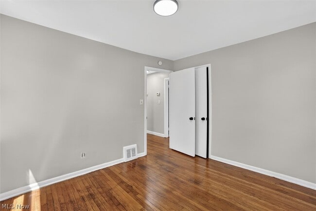 Building Photo - 13776 Shady Oak Blvd