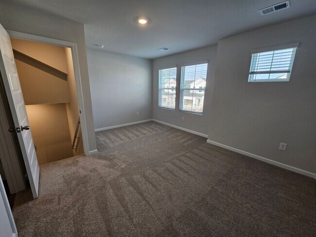 Building Photo - Brunswick Plantation- The Hamptons