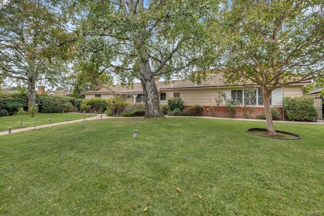 Building Photo - 9339 Louise Ave