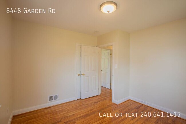 Building Photo - 8448 Garden Rd