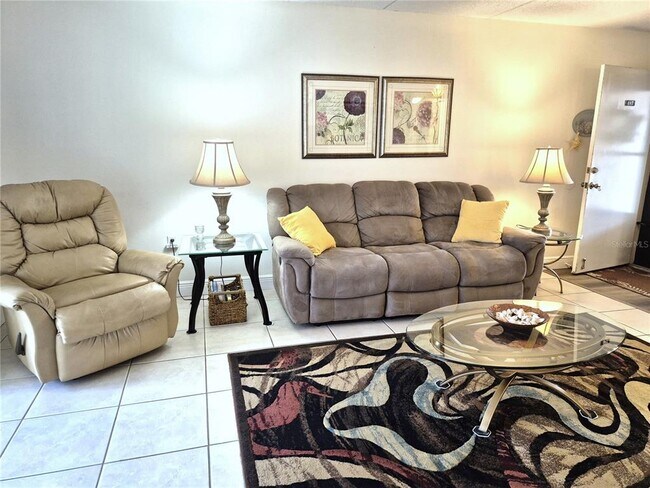 Building Photo - 107 Windward Pl