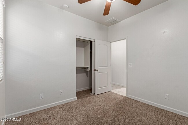 Building Photo - 23759 W Magnolia Dr