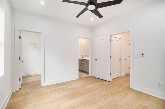 Building Photo - 1825 Gotham Ln NE