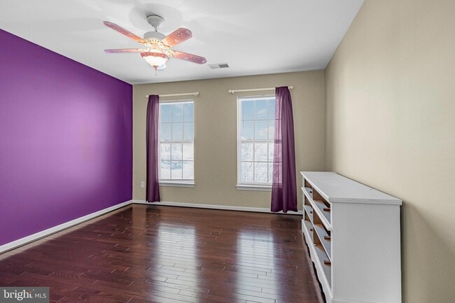 Building Photo - 206 Markham Ct