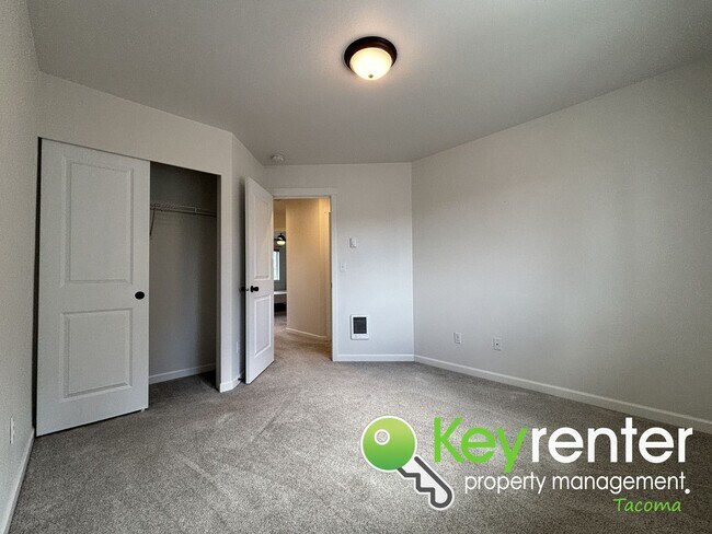 Building Photo - Stylish 4-Bedroom Home with Finished Basem...