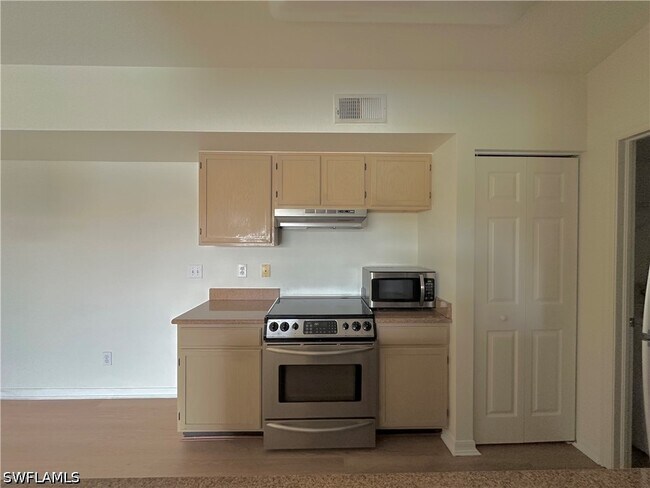 Building Photo - 4700 St Croix Ln