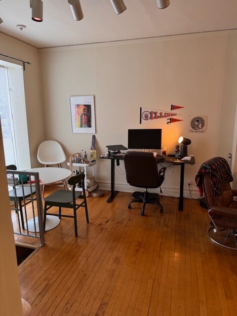 Building Photo - 3604 N Damen Ave