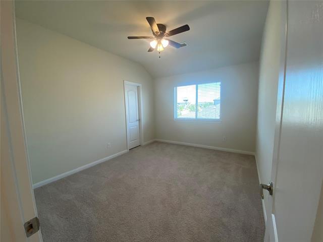 Building Photo - 1212 Rosebush Rd