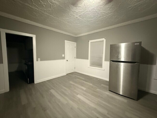 Building Photo - 107-113 Palmer St