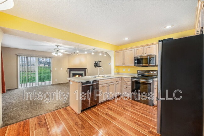 Building Photo - 4448 NE 83rd Terrace