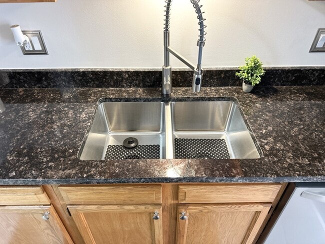 Building Photo - 1227 Leon Way