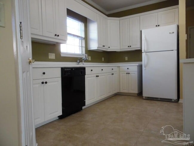 Building Photo - 4078 Oak Pointe Dr