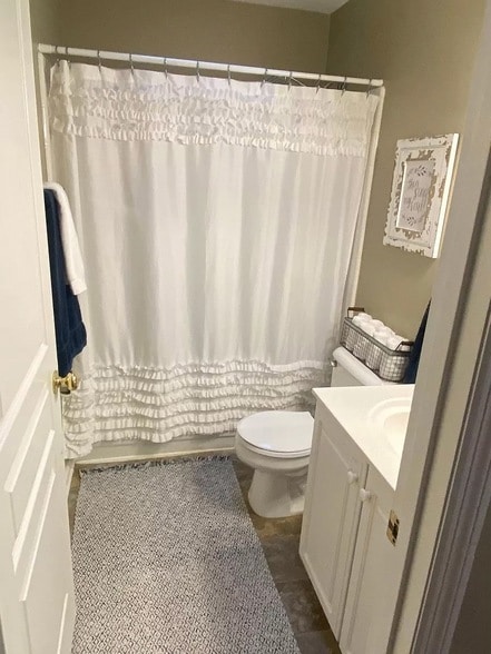 Building Photo - 300 Founders Pointe Blvd