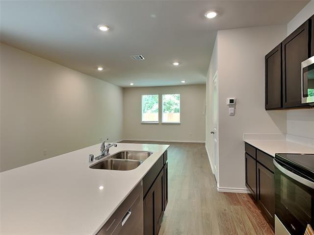 Building Photo - 422 Tall Cedar Wy