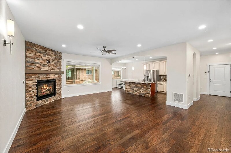 Building Photo - 5372 W 68th Ave